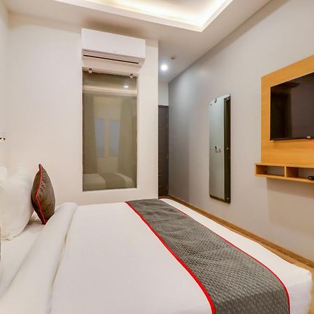 Hotel Super Townhouse Jashn Chinhat Exterior foto